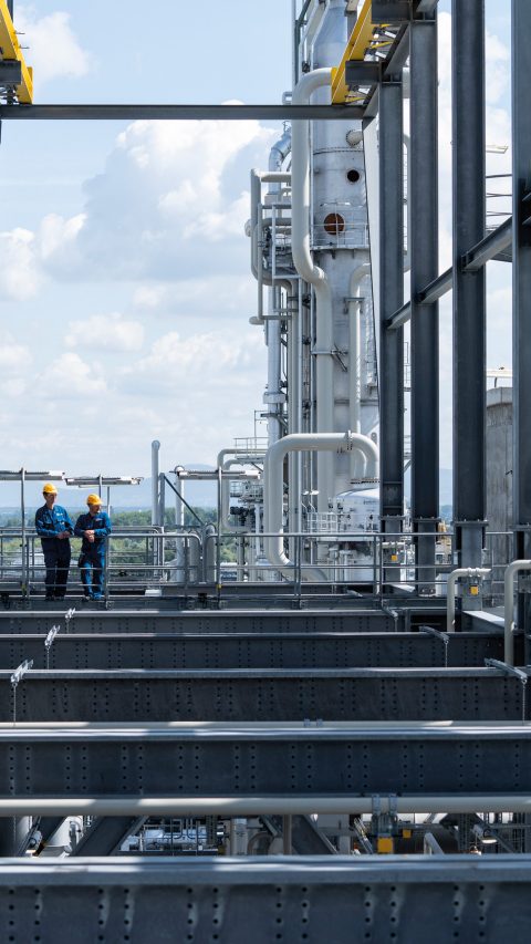 The new acetylene plant, which replaces the almost 60-year-old previous plant at the Ludwigshafen Verbund site, has an annual capacity of 90,000 metric tons. Around 20 plants at the Ludwigshafen site use acetylene as a chemical building block and starting material for manufacturing many everyday products, including pharmaceuticals, plastics, solvents, electronic chemicals and highly elastic textile fibers. BASF customers use these products in the automotive, pharma, construction, consumer goods and textile industries. The integration of the plant into BASF's Verbund system offers advantages such as efficient use of resources, excellent production synergies and short supply routes. In this way, BASF is further enhancing the long-term competitiveness of the Ludwigshafen site. Carsten Triska (left), shift supervisor, and Christian Ackermann (right), plant operator, on a safety walk in the acetylene plant.